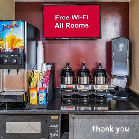 Red Roof Inn Columbus - Taylorsville Εξωτερικό φωτογραφία