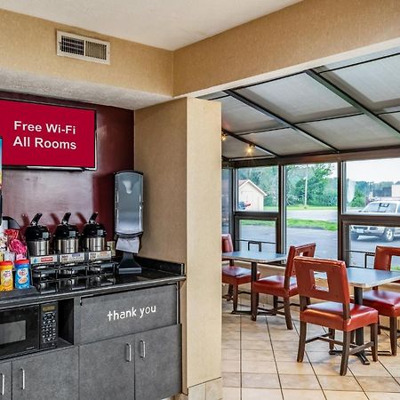 Red Roof Inn Columbus - Taylorsville Εξωτερικό φωτογραφία