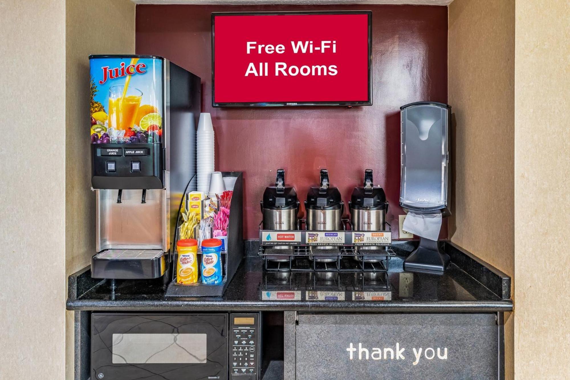 Red Roof Inn Columbus - Taylorsville Εξωτερικό φωτογραφία